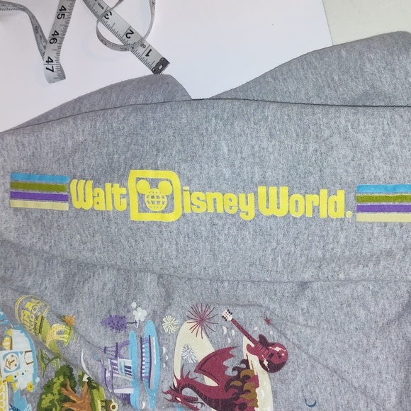 Walt Disney World Compass Map Discover The Magic Sweatshirt Size 2xl - Picture 7 of 14